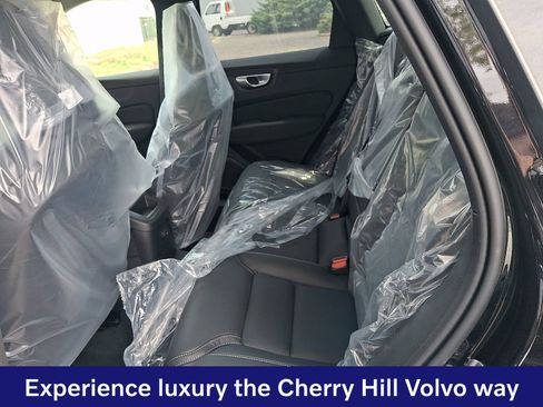 New 2026 Volvo XC60 T8 Ultra w/ Protection Package Premier AWD/4WD image 7