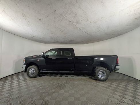 New 2026 RAM 3500 Tradesman AWD/4WD image 3