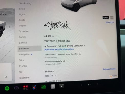 Used 2024 Tesla Cybertruck AWD Crew Cab image 18
