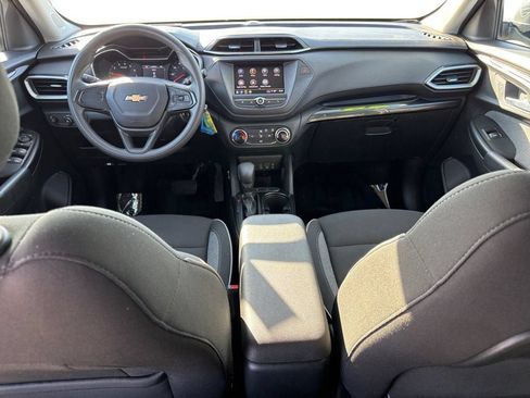 Certified 2023 Chevrolet TrailBlazer LS FWD image 12
