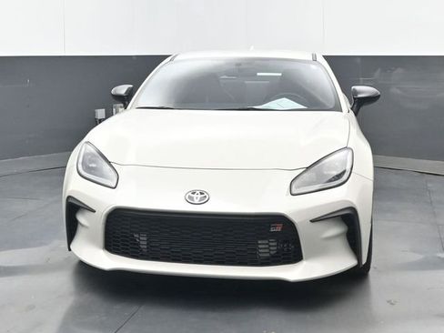 Used 2024 Toyota GR86 Premium RWD image 16