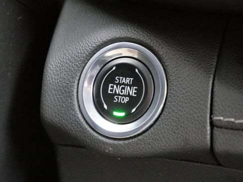 Used 2022 Buick Envision Essence w/ Sport Touring Package image 29