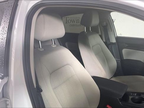 Used 2022 Honda Civic EX image 7