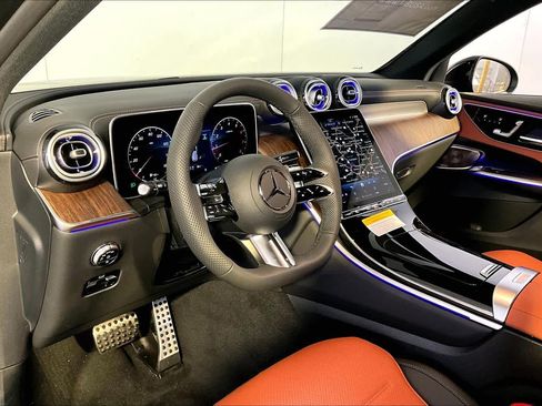 New 2026 Mercedes-Benz GLC 300 4MATIC image 9