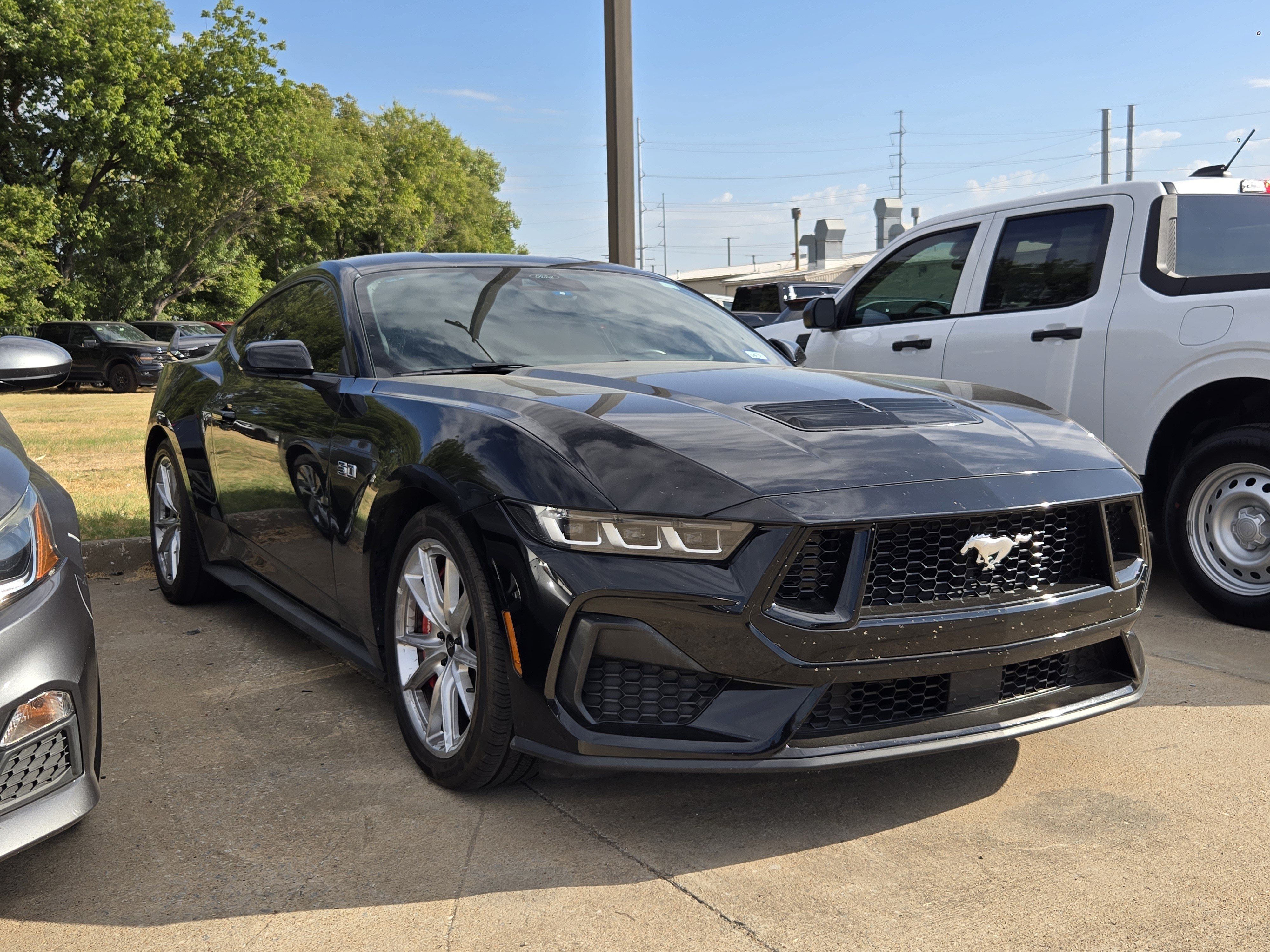 Used 2024 Ford Mustang GT Premium RWD image 1
