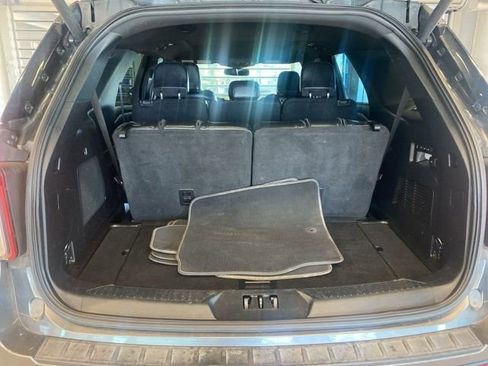 Used 2020 Ford Explorer ST w/ ST Street Pack AWD/4WD image 8