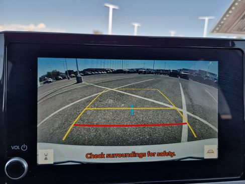 Used 2025 Toyota Camry SE FWD image 32