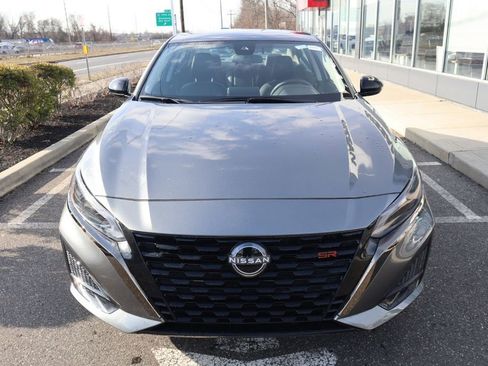 Certified 2025 Nissan Altima 2.5 SR image 5