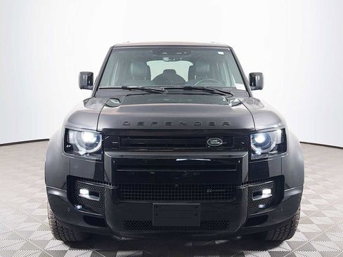 Used 2023 Land Rover Defender 110 X-Dynamic SE AWD/4WD image 2