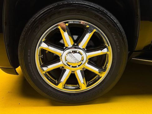 Used 2007 GMC Yukon Denali image 10