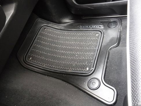 Used 2019 RAM 1500 Limited image 43