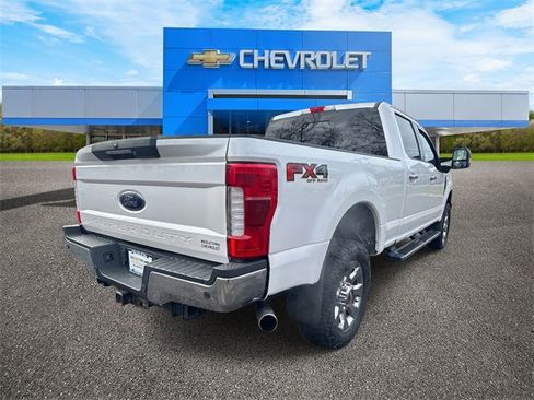 Used 2019 Ford F250 Lariat w/ Lariat Ultimate Package image 6