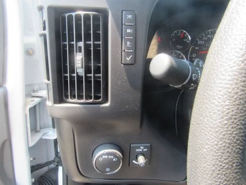Used 2025 Chevrolet Express 2500 w/ Driver Convenience Package RWD image 10