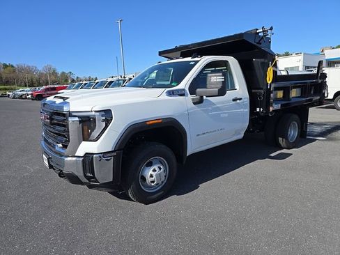 New 2025 GMC Sierra 3500 Pro w/ Convenience Package image 2