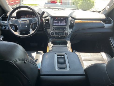 Used 2016 GMC Yukon Denali w/ Open Road Package image 28