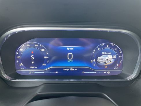 Used 2023 Chevrolet Tahoe High Country image 13