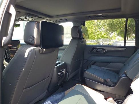 New 2026 GMC Yukon XL AT4 AWD/4WD image 10