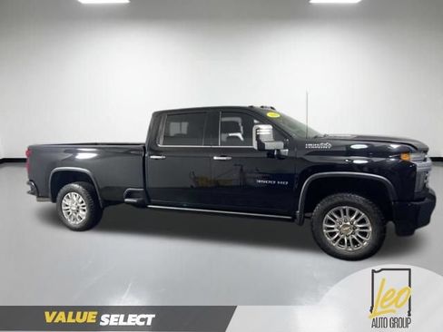 Used 2021 Chevrolet Silverado 3500 High Country w/ Z71 Off-Road Package AWD/4WD image 7