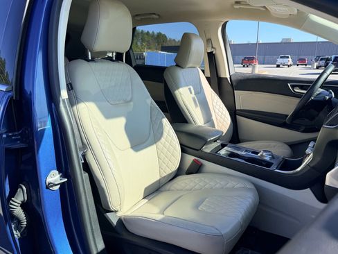 Used 2024 Ford Edge Titanium image 22