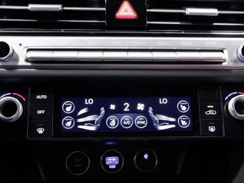 Used 2025 Genesis G70 2.5T w/ Sport Prestige Package image 28