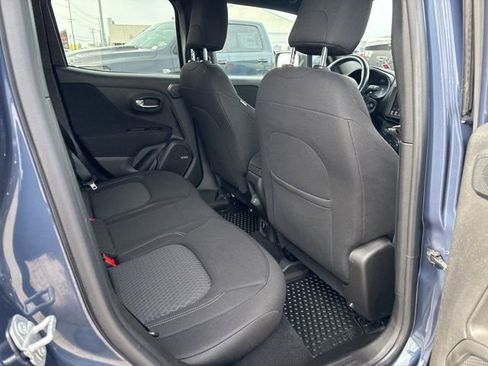 Used 2021 Jeep Renegade Latitude w/ Sun & Sound Group image 16