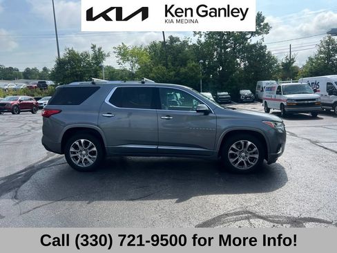 Used 2018 Chevrolet Traverse Premier AWD/4WD image 4