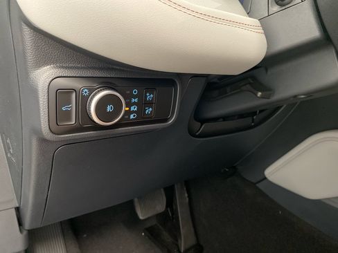 New 2026 Ford Explorer Active AWD/4WD image 19