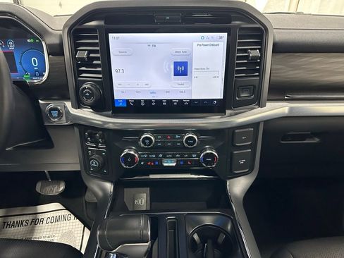 Used 2025 Ford F150 Lariat w/ Equipment Group 501A Mid image 25