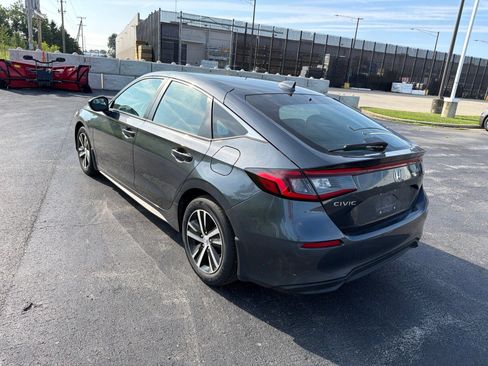 Used 2023 Honda Civic LX image 4