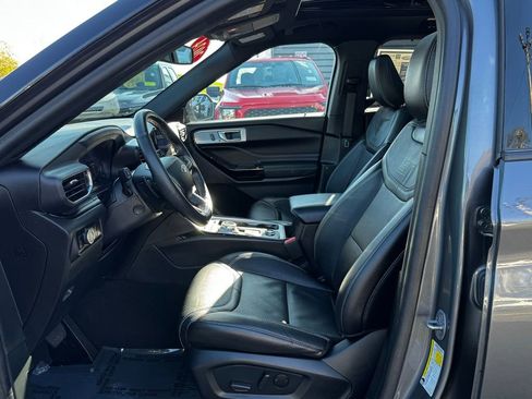 Used 2024 Ford Explorer ST w/ Equipment Group 401A image 16