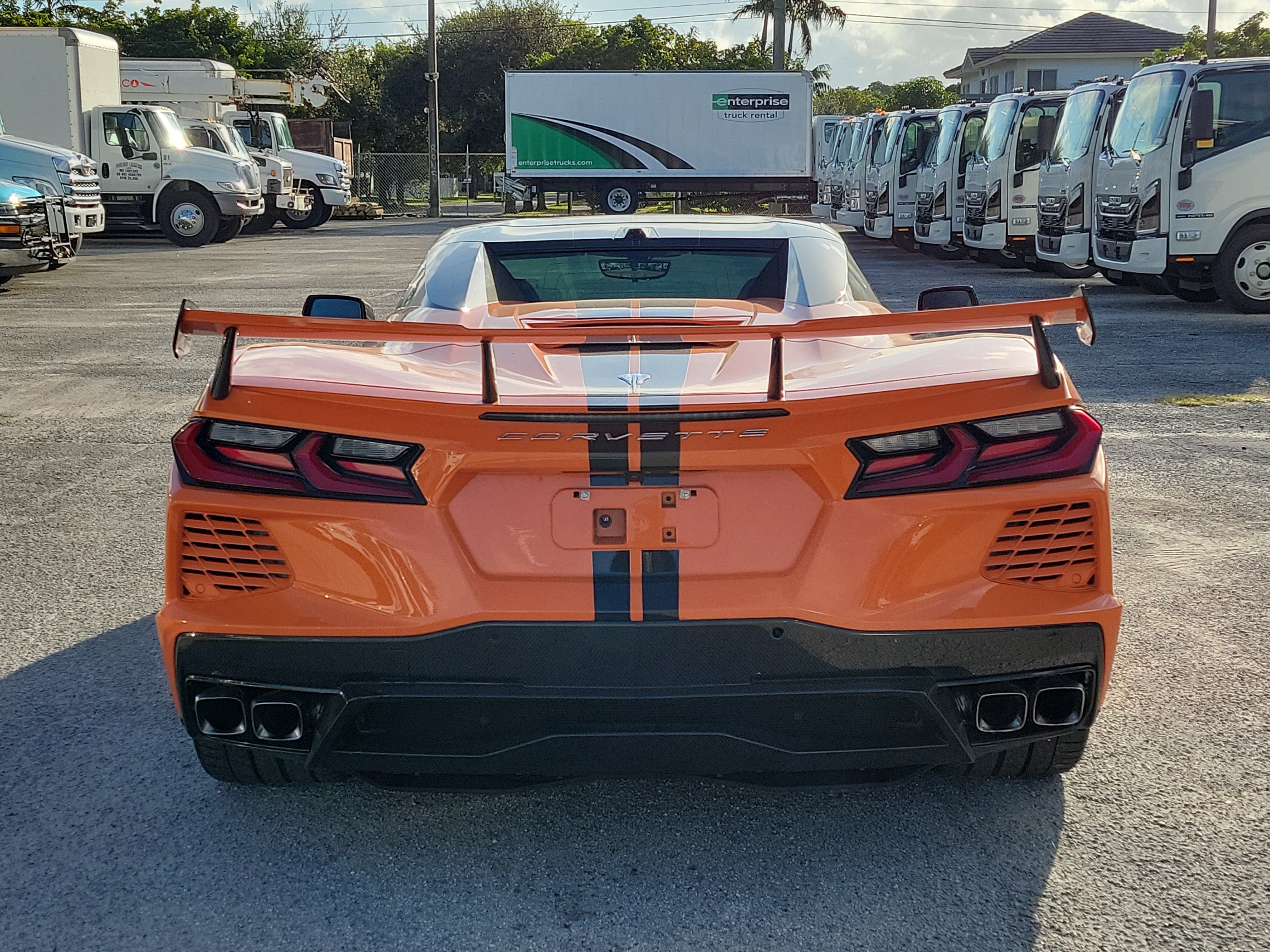 Used 2022 Chevrolet Corvette Stingray Premium Conv w/ Z51 Performance Package RWD image 4