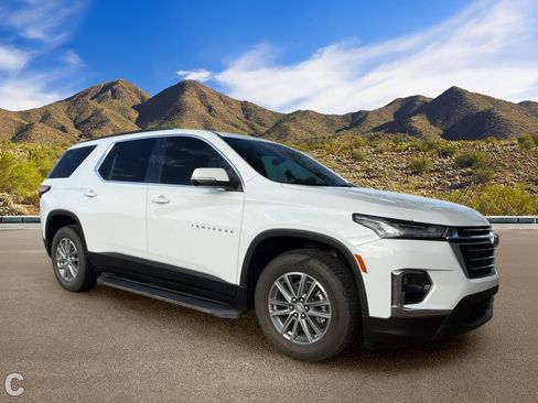 Certified 2023 Chevrolet Traverse LT FWD image 5