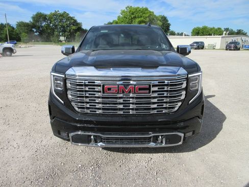 New 2026 GMC Sierra 1500 Denali AWD/4WD image 13
