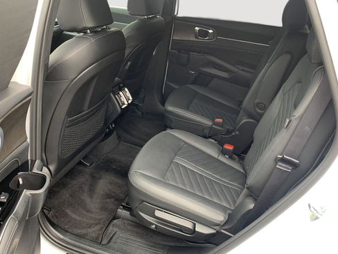 Used 2025 Kia Sorento SX Prestige AWD/4WD image 18