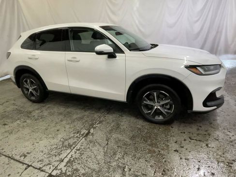 Certified 2025 Honda HR-V EX-L image 4