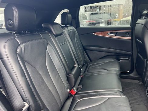 Used 2020 Lincoln Nautilus Reserve image 27