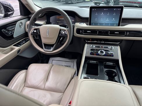 Certified 2024 Lincoln Aviator Reserve w/ Equipment Group 201A AWD/4WD image 30