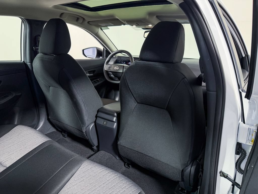 Certified 2026 Nissan Sentra SV w/ SV Convenience Package FWD image 43