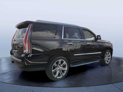 Used 2020 Cadillac Escalade Luxury AWD/4WD image 6