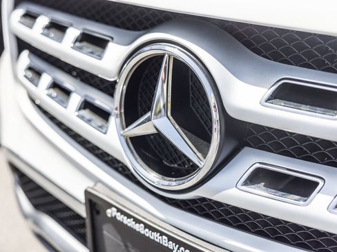 Used 2020 Mercedes-Benz GLA 250 4MATIC image 20