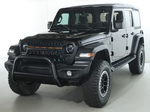 Used 2018 Jeep Wrangler Unlimited Sport S AWD/4WD image 1