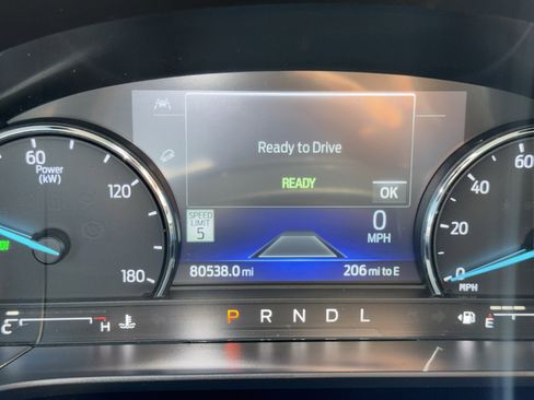 Used 2021 Ford Escape SE w/ Convenience Package FWD image 12