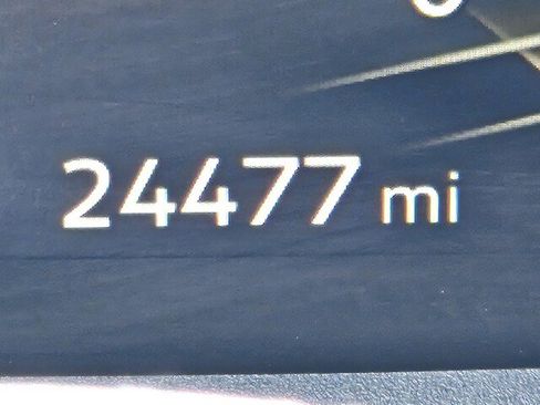 Used 2025 INFINITI QX80 Sensory AWD/4WD image 24