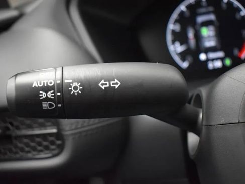 Used 2025 Honda HR-V LX image 24