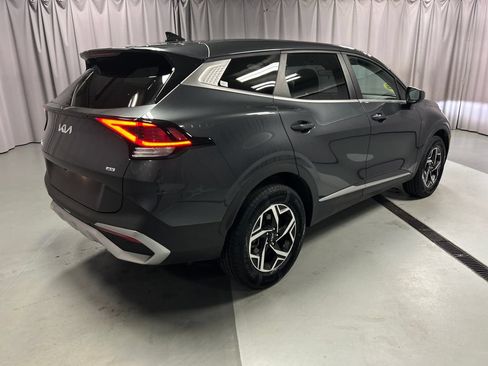 Used 2024 Kia Sportage LX AWD/4WD image 7