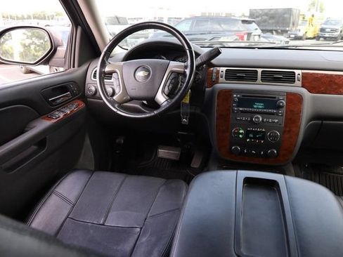 Used 2012 Chevrolet Tahoe LT w/ Luxury Package AWD/4WD image 24