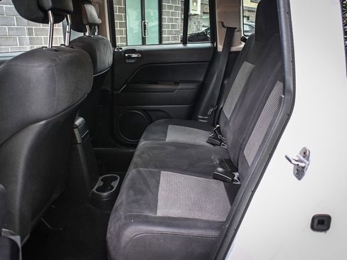 Used 2011 Jeep Compass 4WD image 12