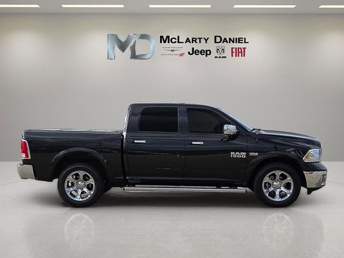 Used 2017 RAM 1500 Laramie w/ Convenience Group image 6