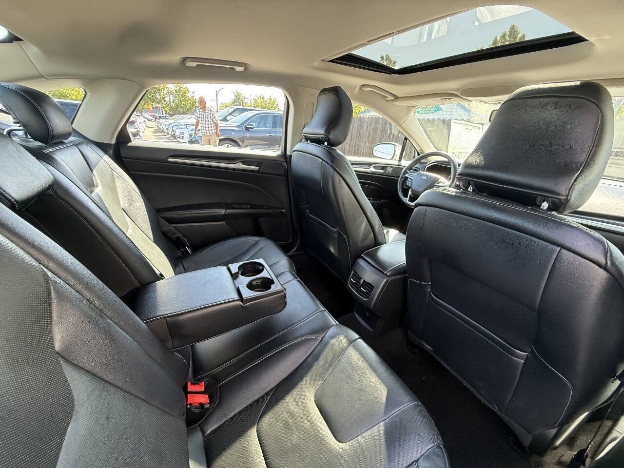 Used 2019 Ford Fusion Titanium FWD image 17