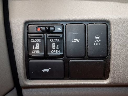 Used 2016 Honda Odyssey EX-L image 13